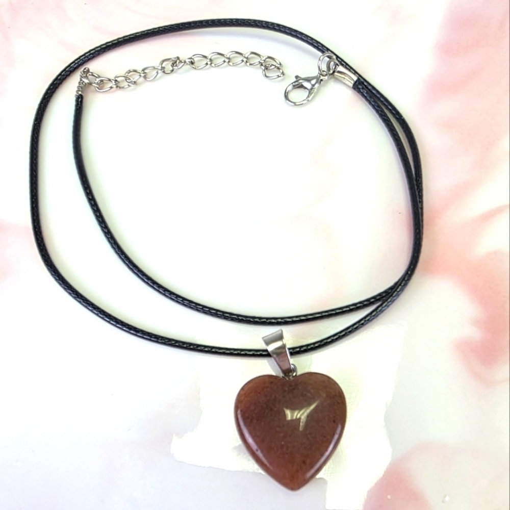 Natural Stone Heart Pendant Necklace​
